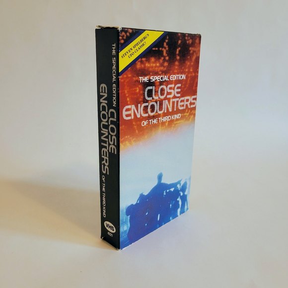Vintage 1977 Close Encounters of the Third Kind VHS Movie. Steven Spielberg. - Picture 3 of 8